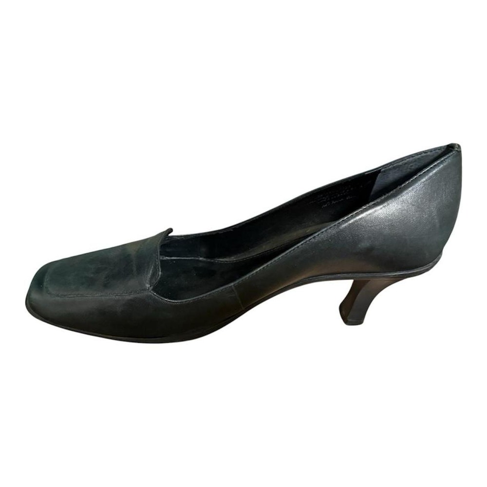 Antonio Melani kitten heels